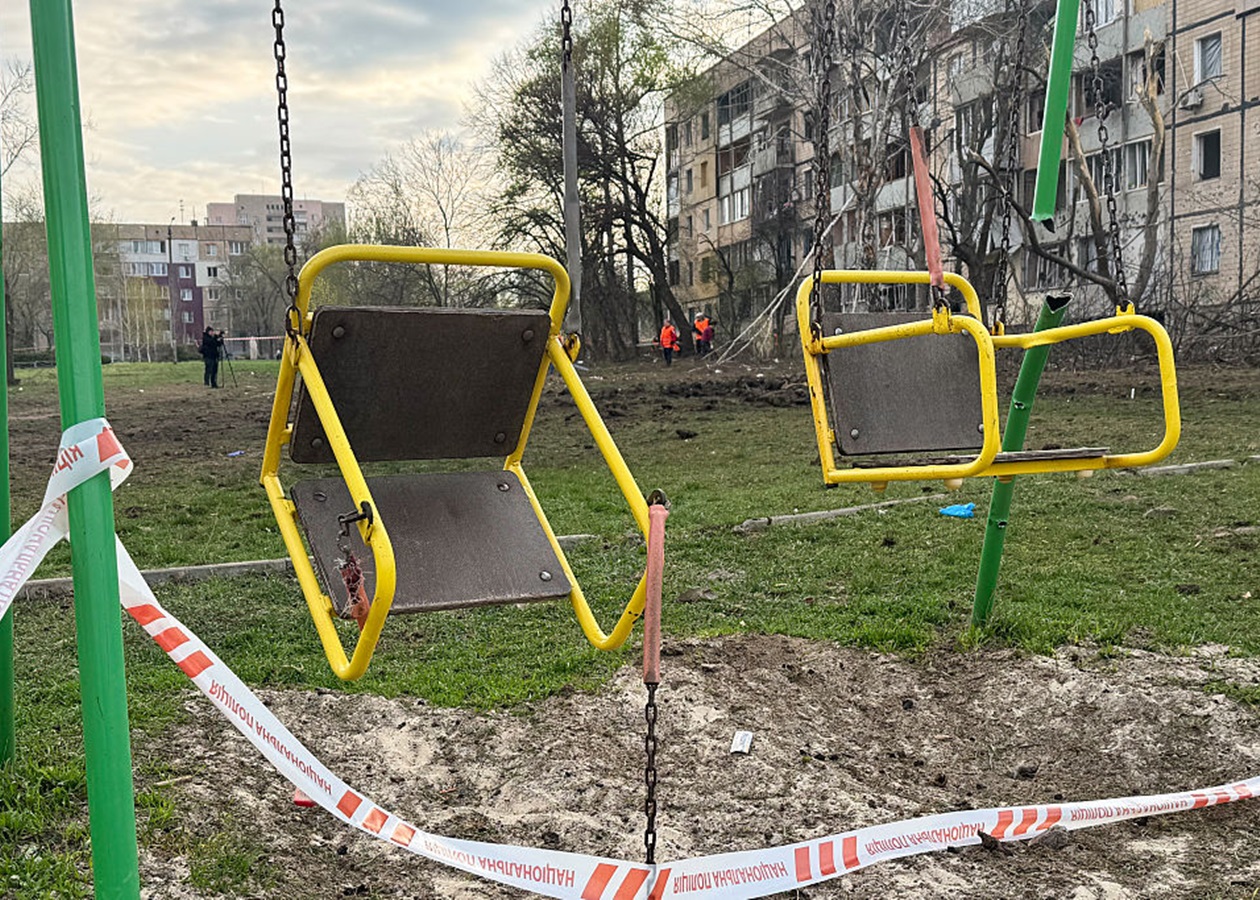 ЗМІ показали момент удару по Кривому Рогу