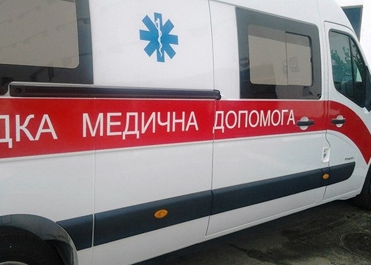 Росіяни скинули вибухівку з дрона на Херсон, поранено цивільну