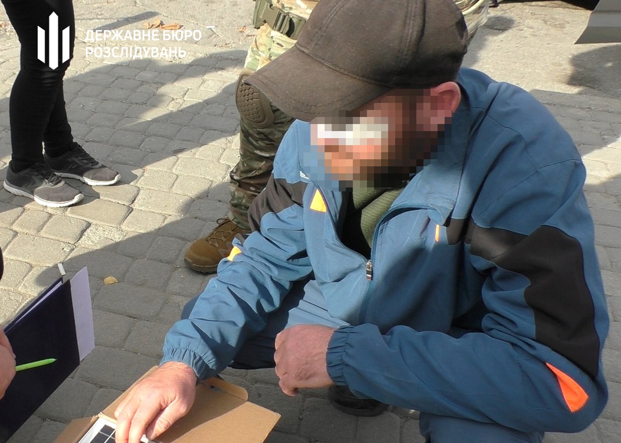 Дезертир отримав 15 років за "злив" даних про ЗСУ