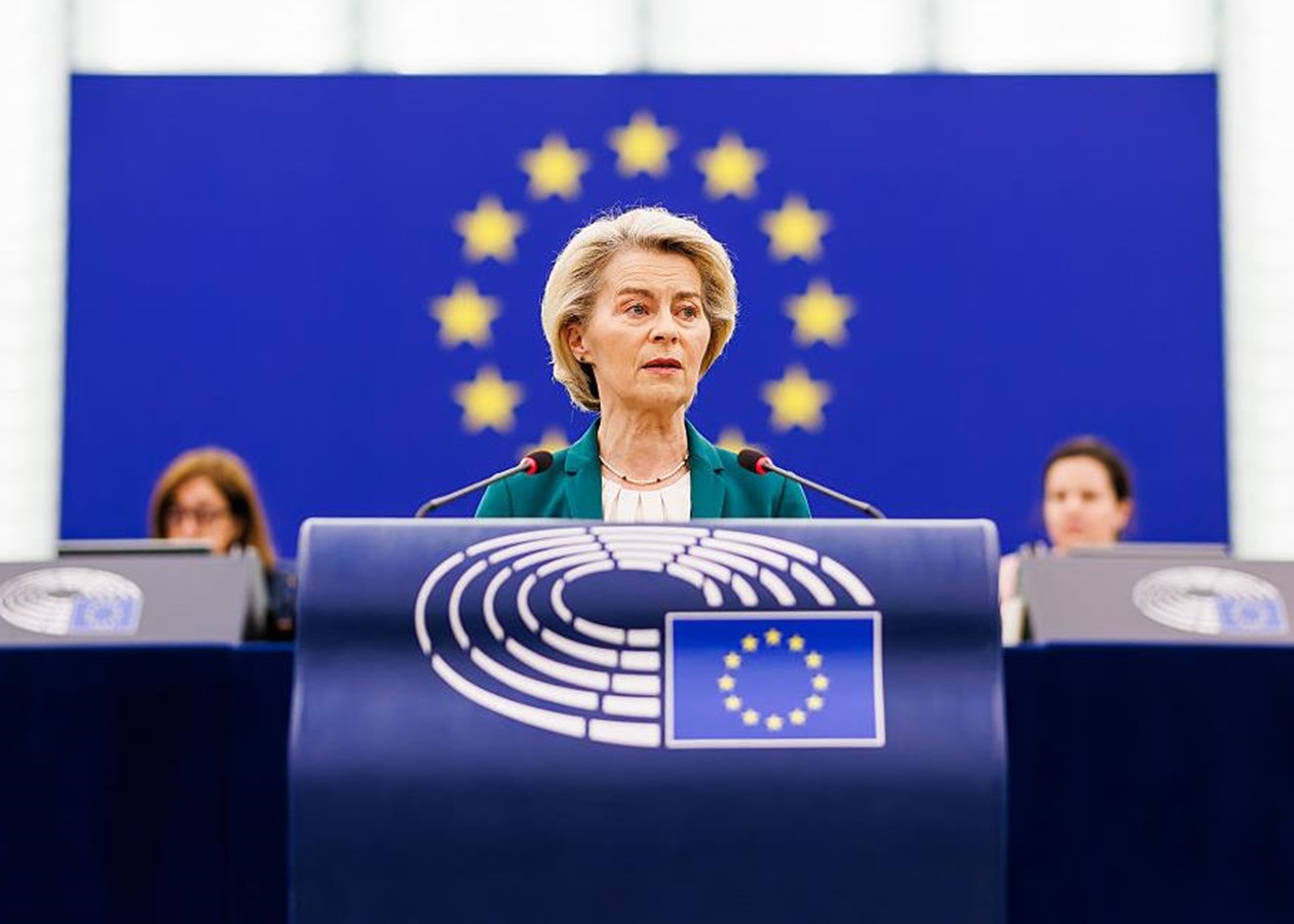 Європарламент відхилив вотум недовіри фон дер Ляєн