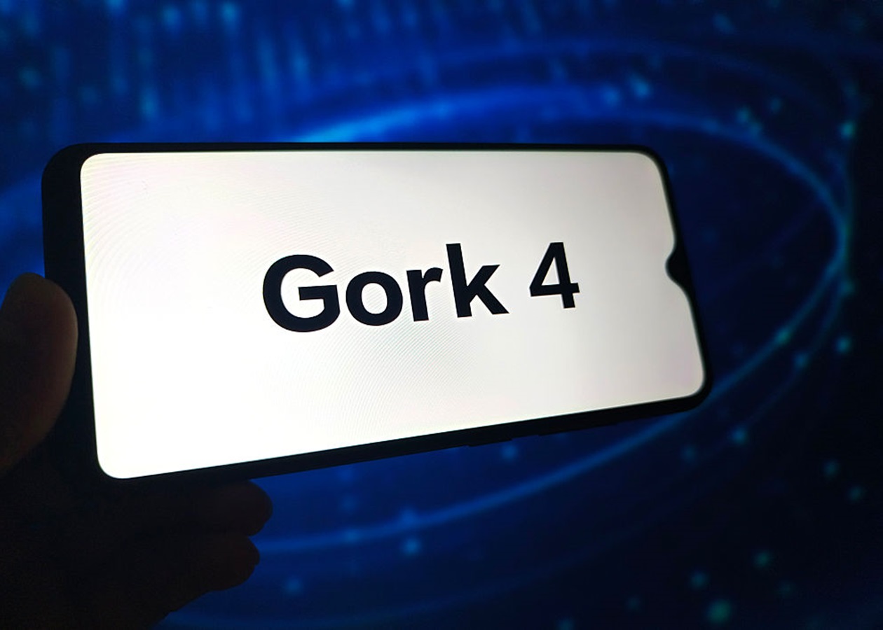 Компанія Маска представила оновлену ШІ-модель Grok 4