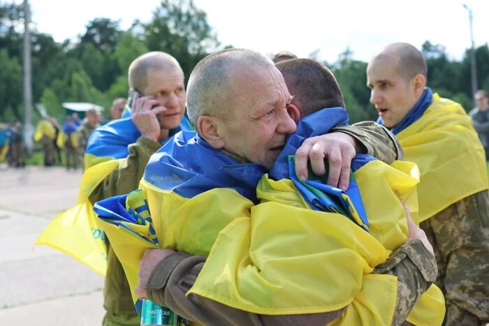 Україна та РФ провели обмін полоненими (фото, відео)