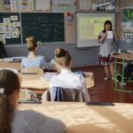 Новий навчальний рік: "Пакунок школяра", закриття шкіл, платні послуги