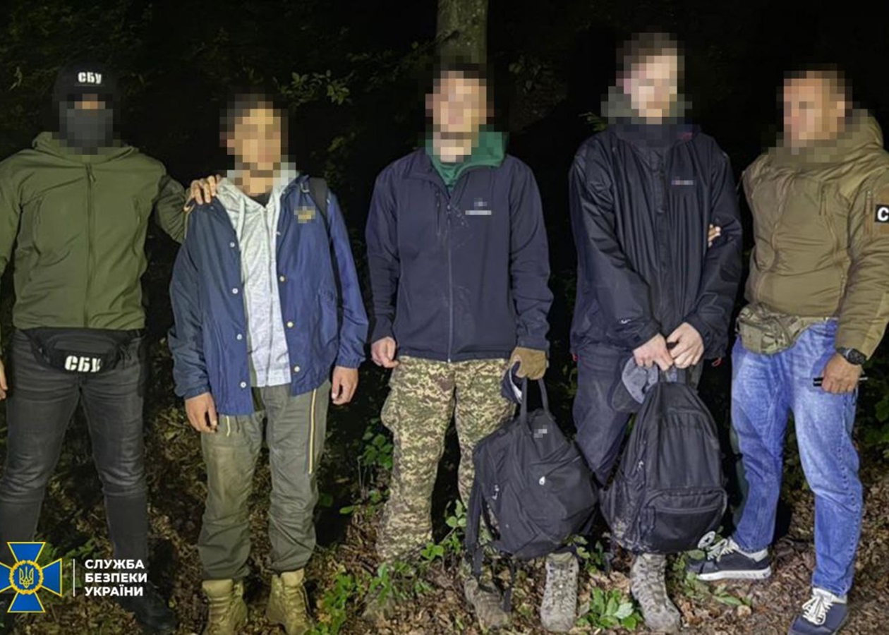 СБУ затримала 20 організаторів схем для ухилянтів