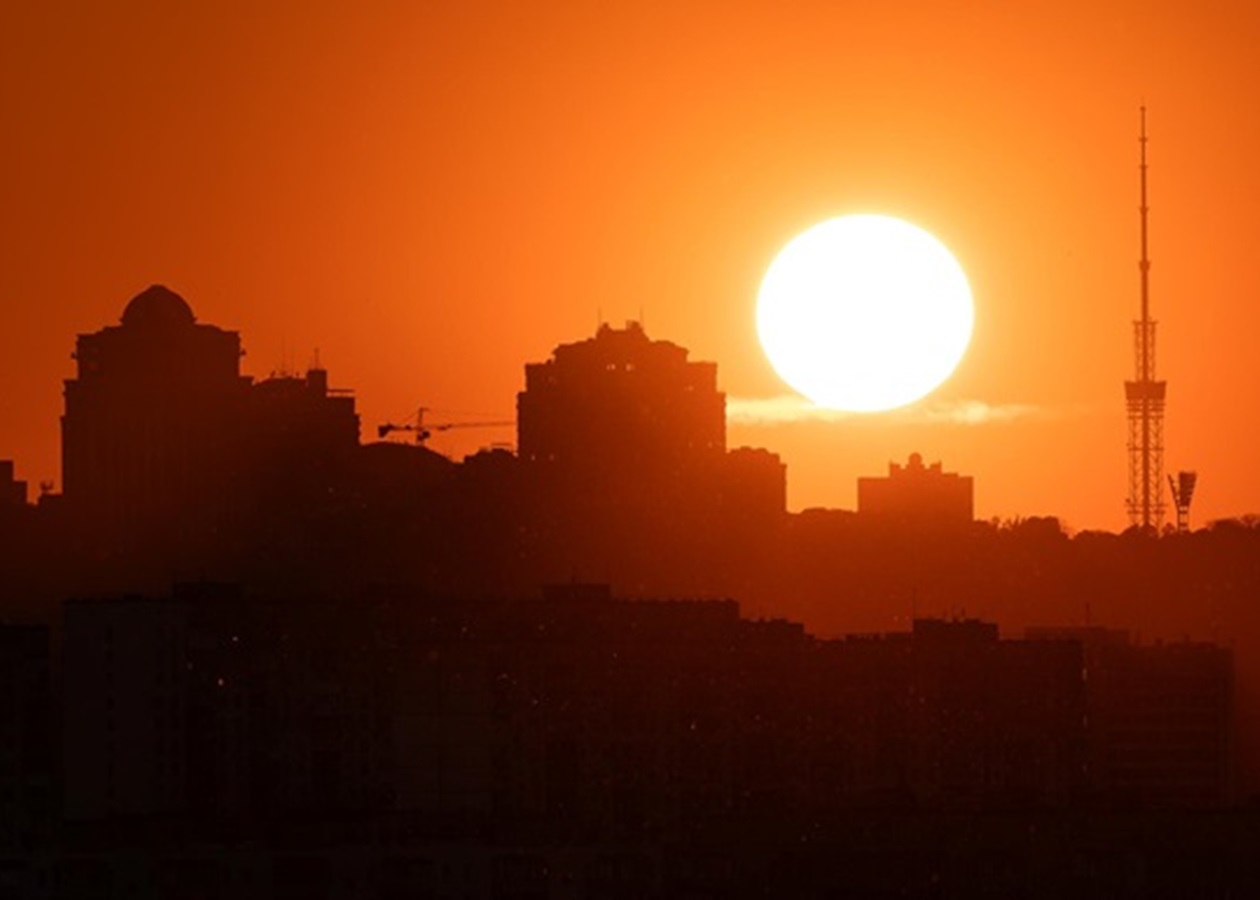 Температура в квартирах до +10: Бескрестнов розповів, чого чекати киянам