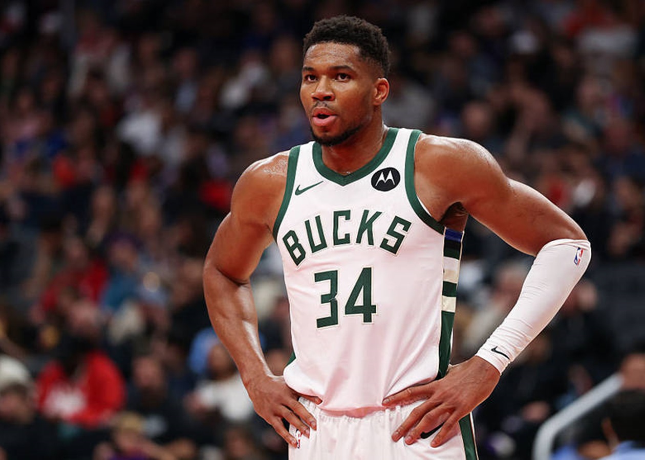 Адетокумбо з результатами перших двох ігор сезону ввійшов в історію НБА