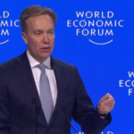 Голова ВЕФ назвав загрози для світової економіки
