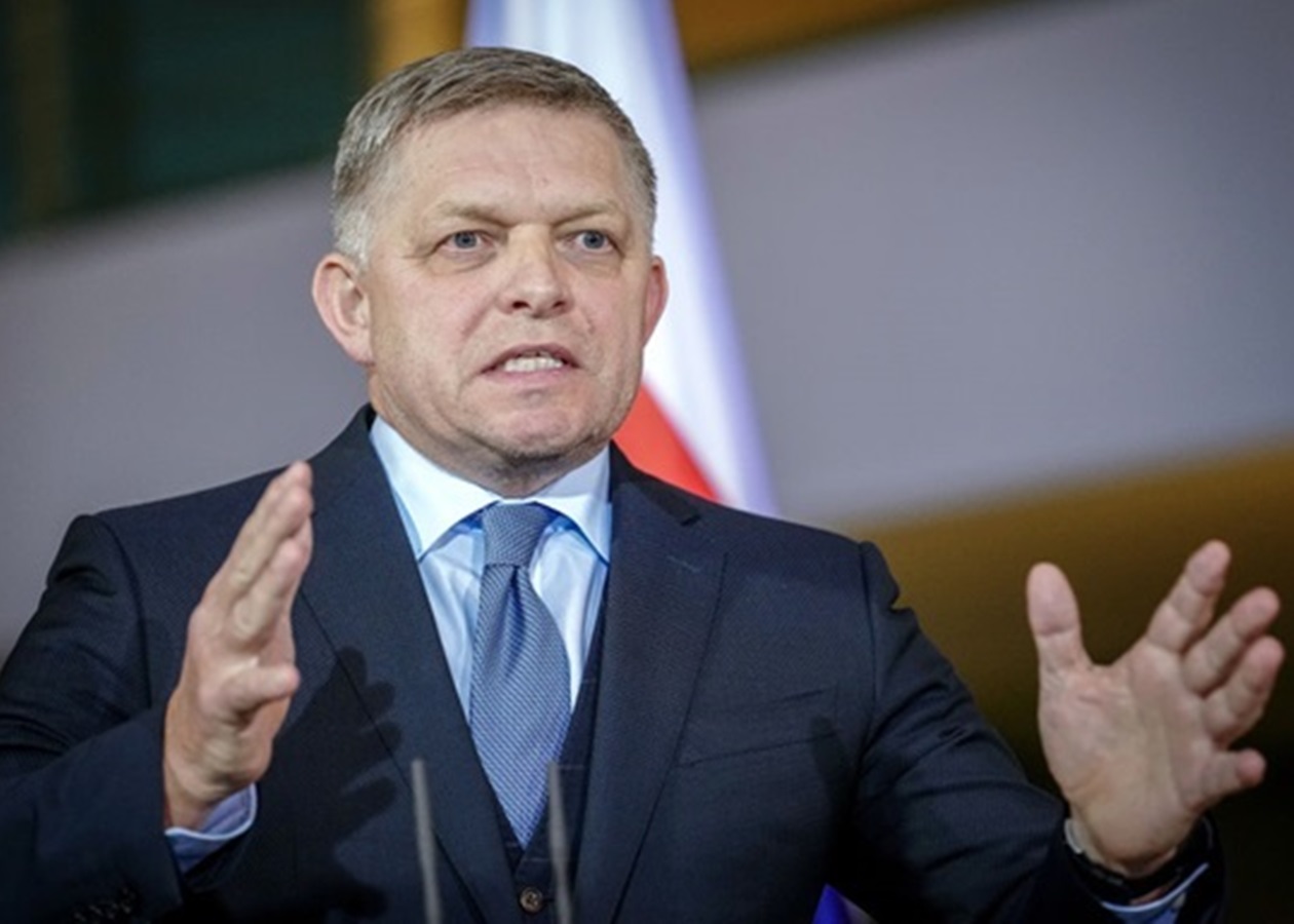 Фіцо через хворобу скасував екстрене звернення