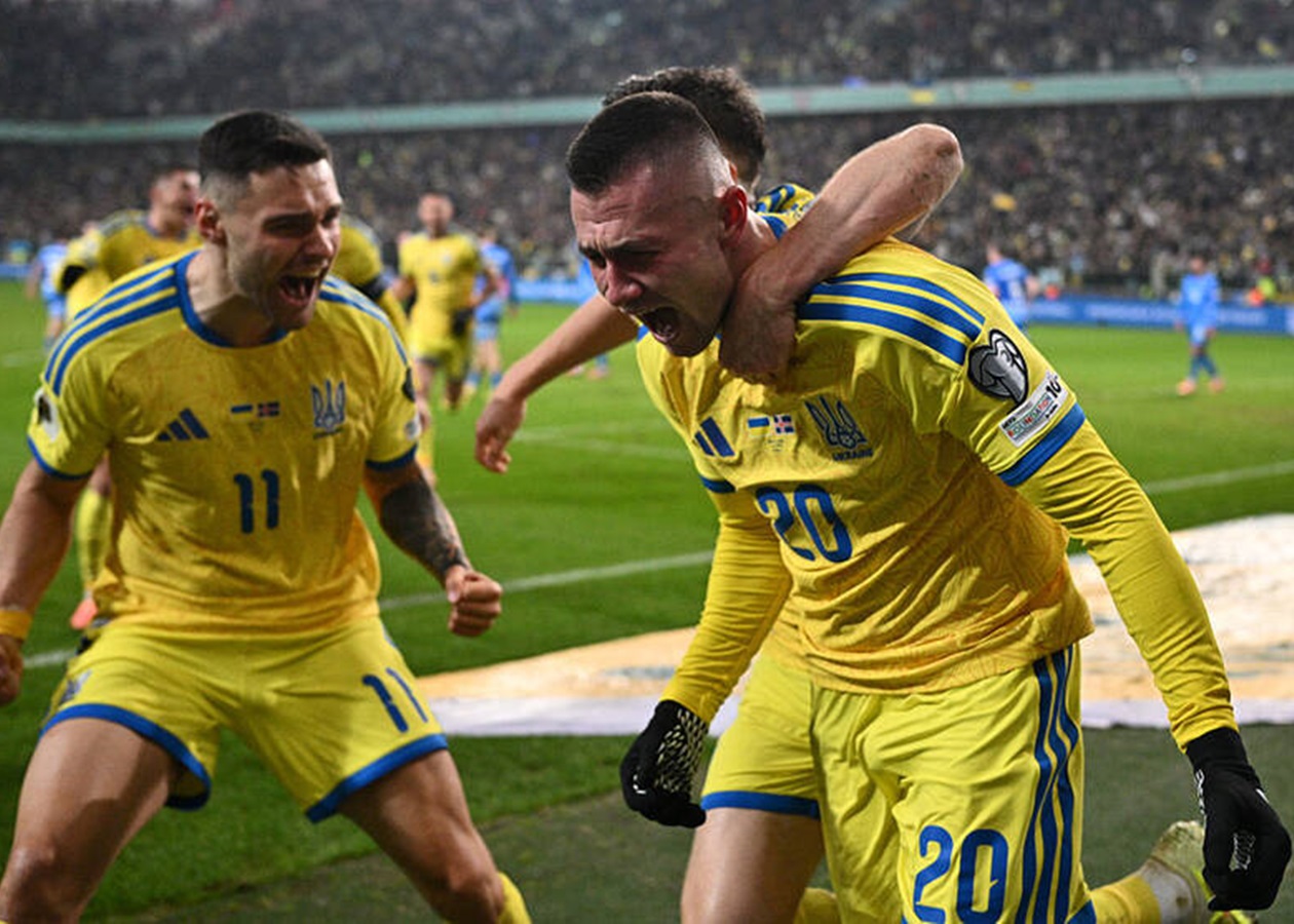 Україна виграла останній матч у групі D і зіграє у плейофі відбору на ЧС