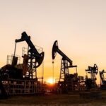 Нафтові доходи Кремля впали до мінімуму за 2,5 року