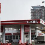 Румунія готує державний контроль над активами Лукойла