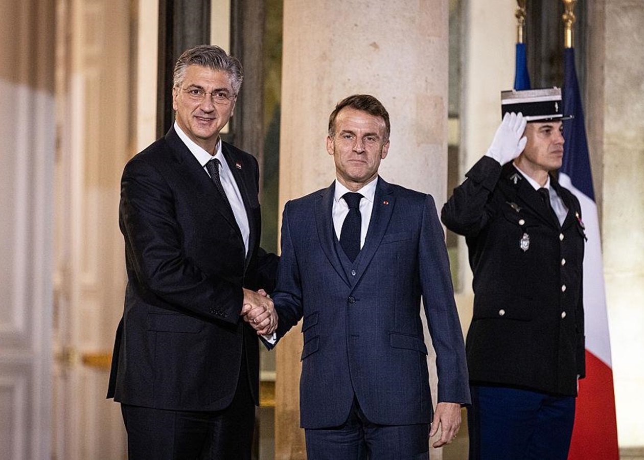 Хорватія купить у Франції гармати Caesar і модернізує літаки Rafale