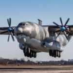 У Росії літак Ан-22 впав у водосховище