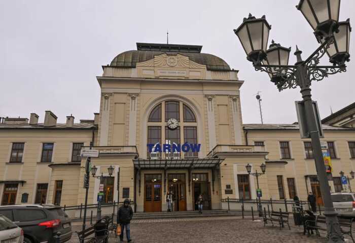 У Польщі засудили чоловіка за образу українських підлітків