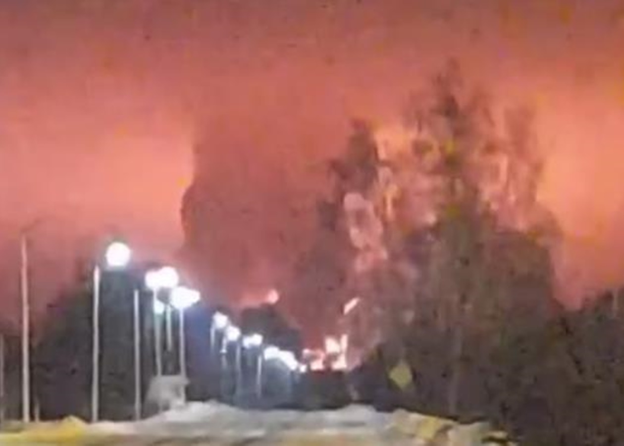 У РФ після атаки БПЛА палає нафтобаза