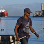 Росія наважилась постачати Кубі нафту, попри погрози Трампа - ЗМІ