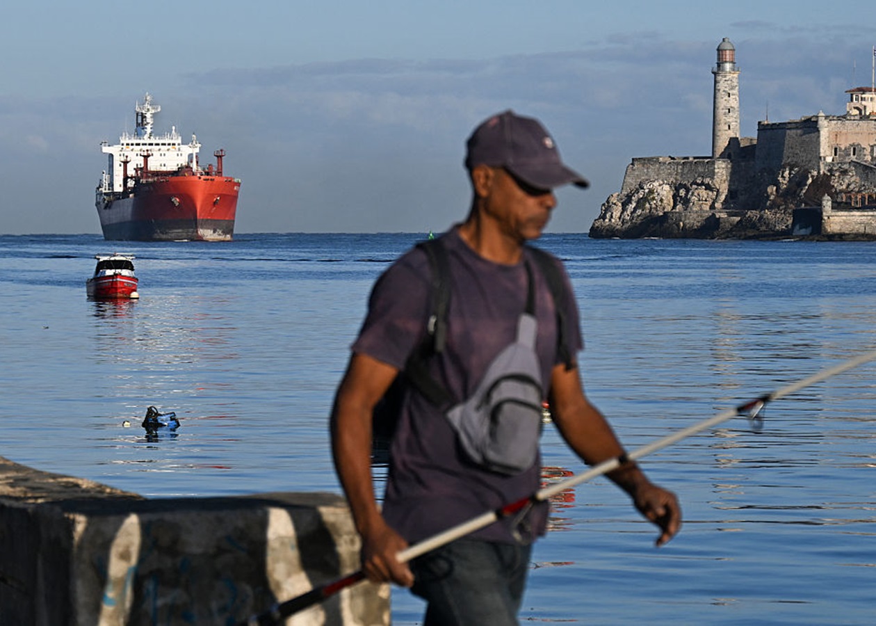 Росія наважилась постачати Кубі нафту, попри погрози Трампа - ЗМІ