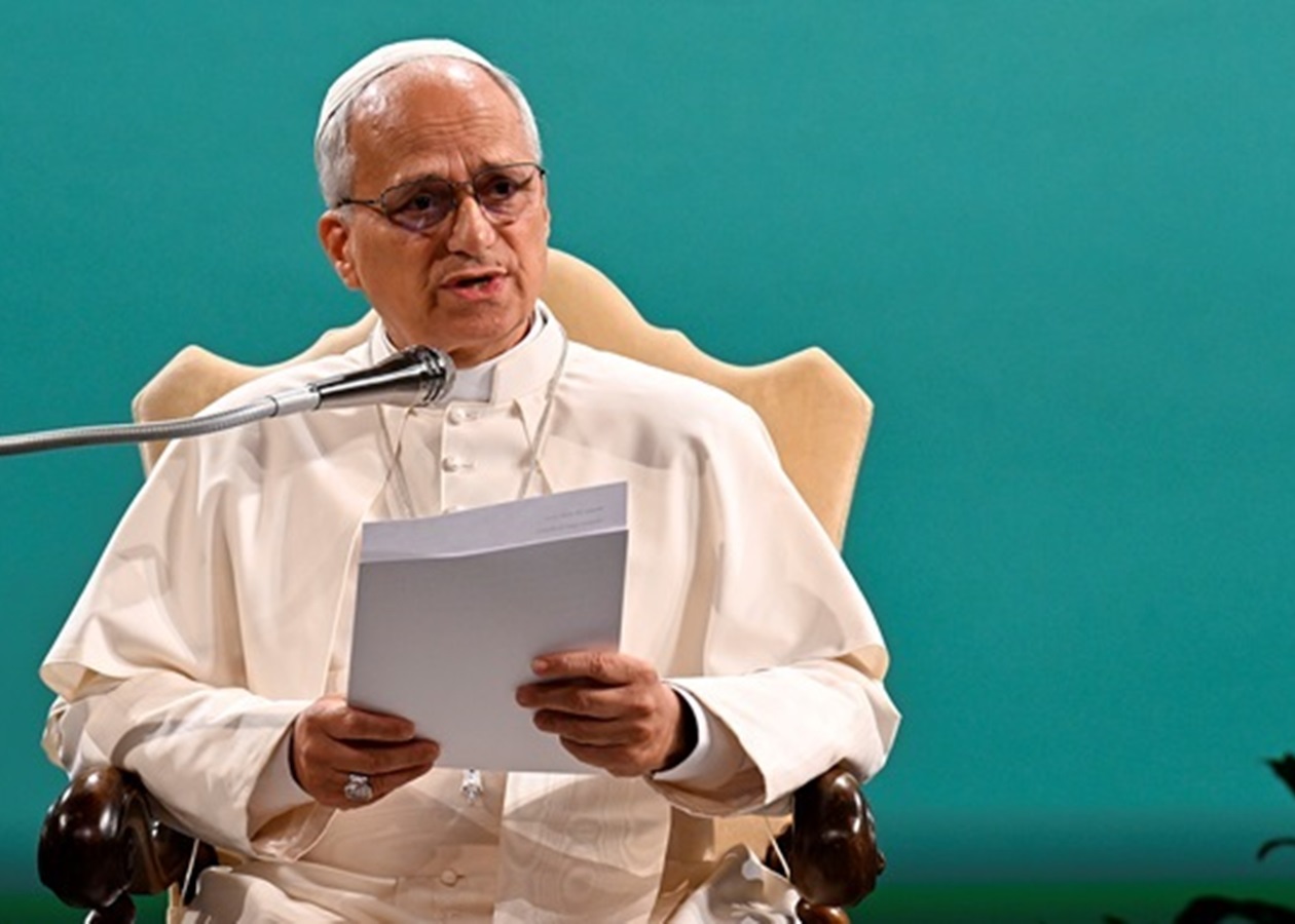 Папа Римський закликав священників відмовитися від ШІ для написання проповідей