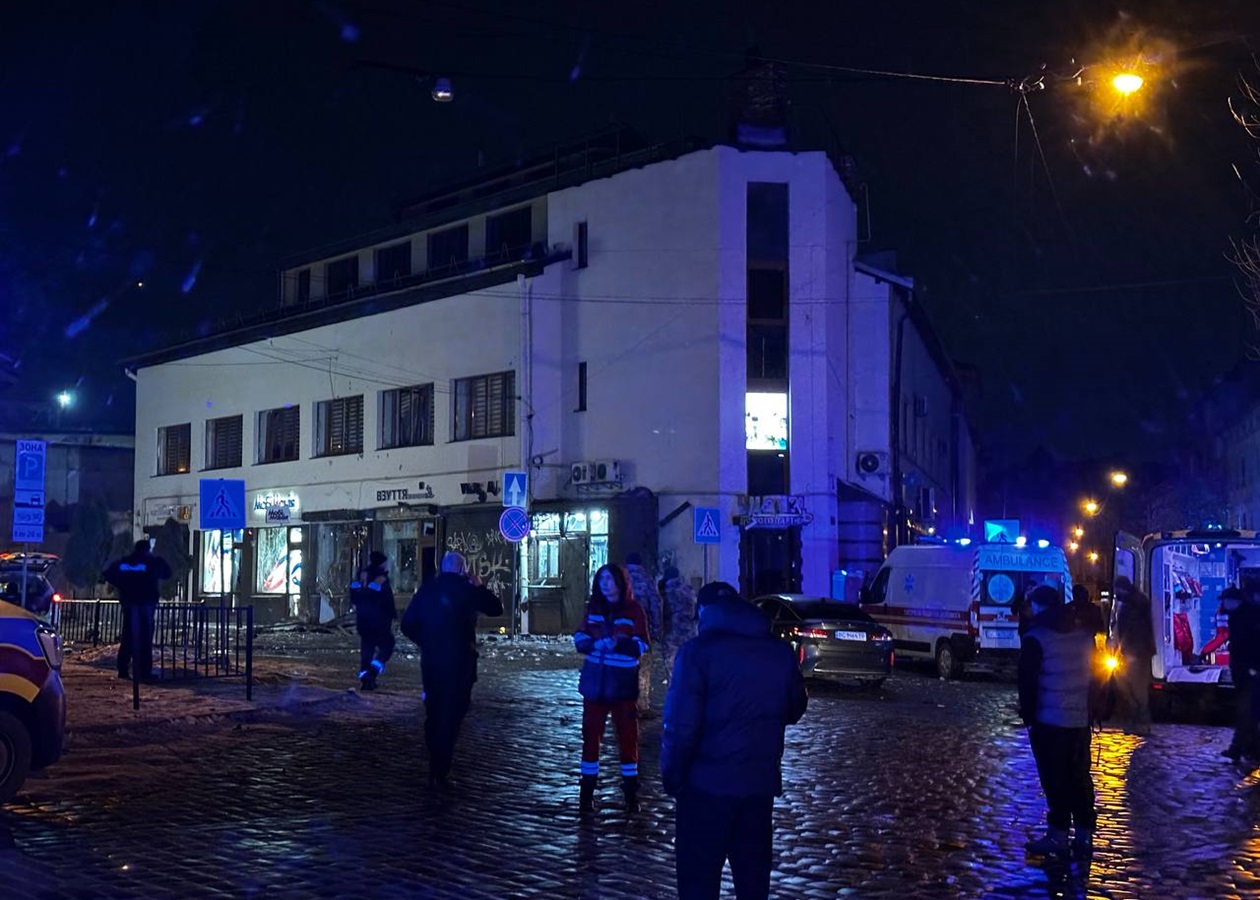 У центрі Львова прогриміли вибухи