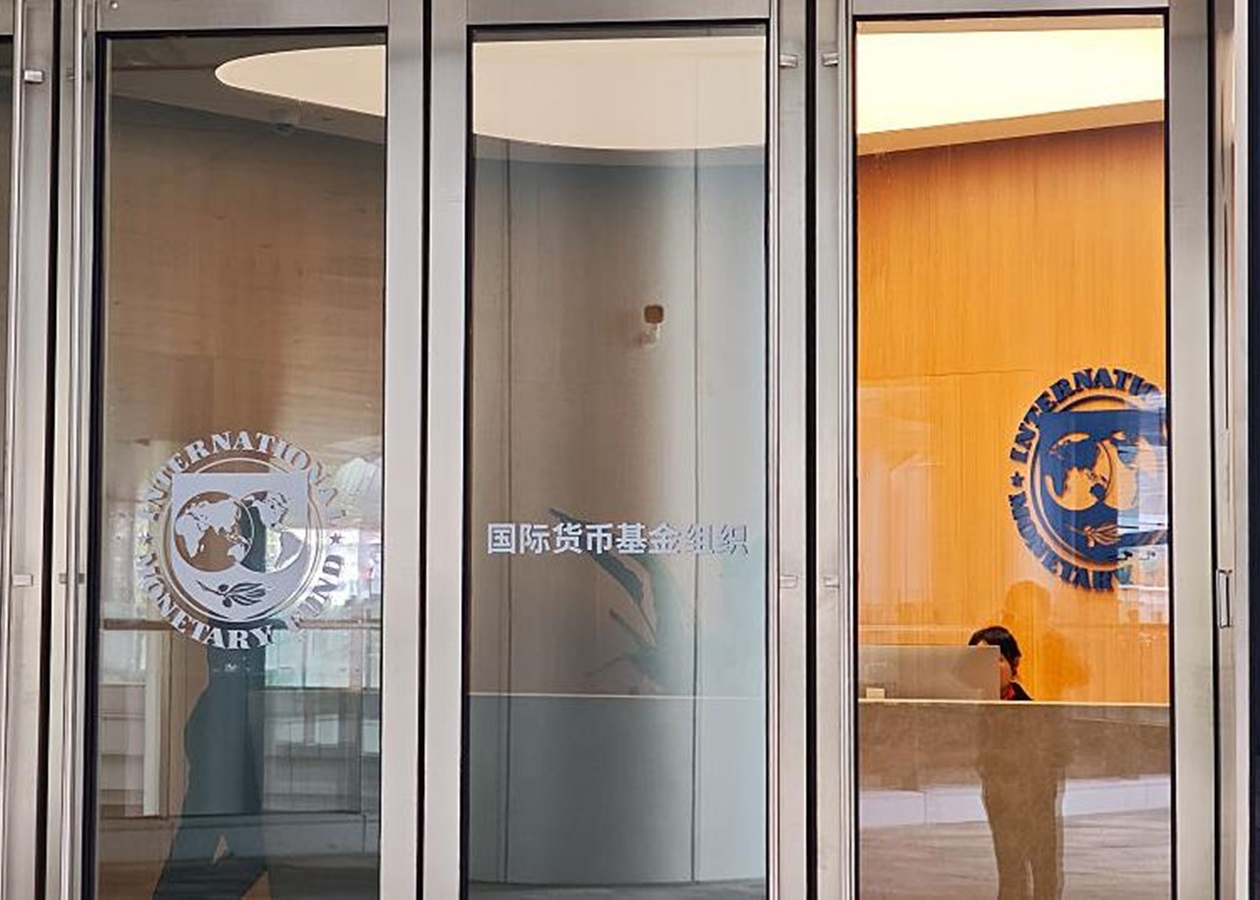 Нова 4-річна програма МВФ передбачає 10 траншів для України