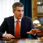 В Орбана готуються надовго "затримати" викрадені гроші Ощадбанку