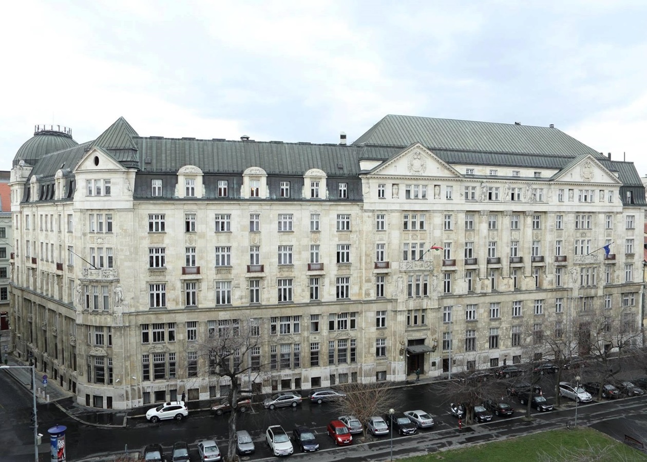 В Угорщині заборонили експорт нафти, бензину й дизеля