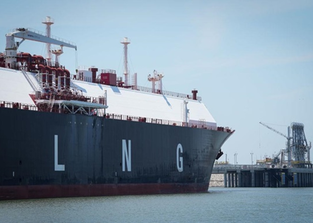 Світовий експорт СПГ обвалився до 6-місячного мінімуму