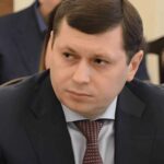 Суддя Київського апеляційного суду Ярослав Головачов зачищає інтернет від розслідувань про майнову імперію родини і походження статків