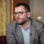 Мільярди з бюджету, “ризикові” контрагенти і польоти за кордон під час війни: що приховує спадкоємець “Нібулону” Андрій Вадатурський