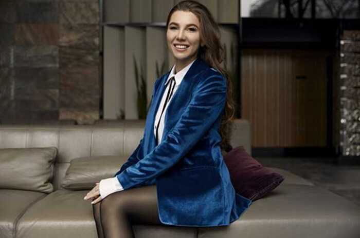 Scandal-ridden schemer Alyona Shevtsova received a property in central Kyiv as a gift after the arrest was lifted through a notary hack by “black registrars”