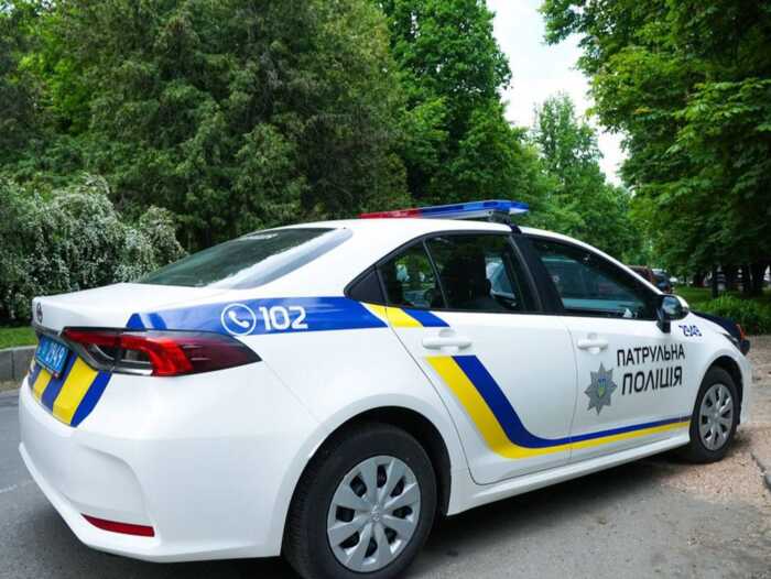 У Черкасах поліцейські затримали підлітка під час збуту наркотиків