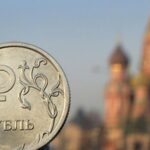 Рубль пережив найсильніше місячне падіння з 2022-го