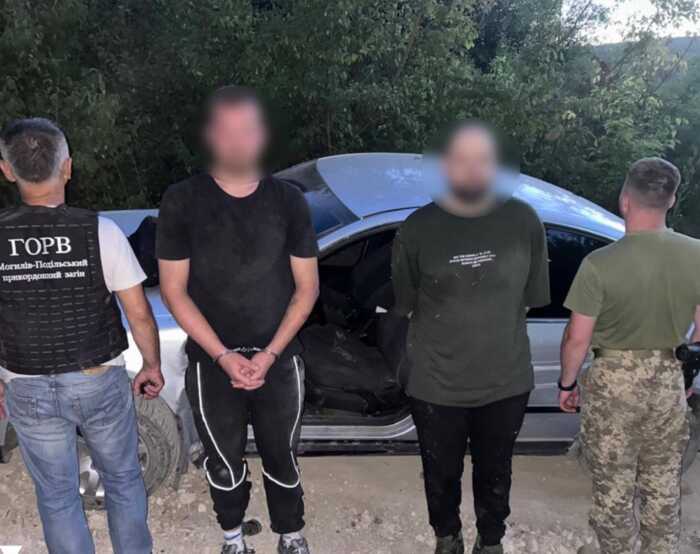 На Вінниччині двоє чоловіків намагалися прорватися до Молдови через прикордонні загородження
