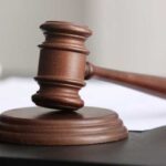 Угода з прокурором: луцького посадовця оштрафували на 1,36 мільйона гривень за хабар у 30 тисяч доларів