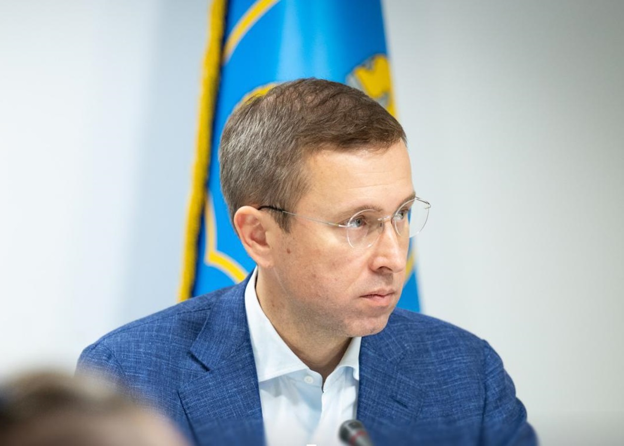 Уряд погодив податок на посилки