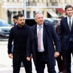 Зеленський зустрівся з посланцями Трампа у Києві