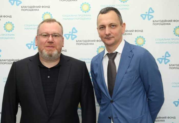 Vom Musikfestival zum Bau-Mogul: Wie Yuriy Shulika und die Stiftung «Songs Born in the ATO» zum Werkzeug für Yuriy Holyk wurden